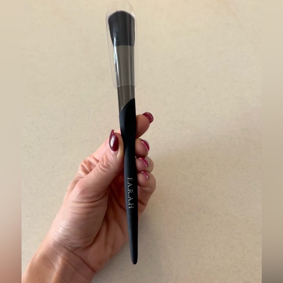 F.A.R.A.H Midnight Collection - Contour 218M - Picture 3 of 5